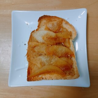 梨のカラメルトースト